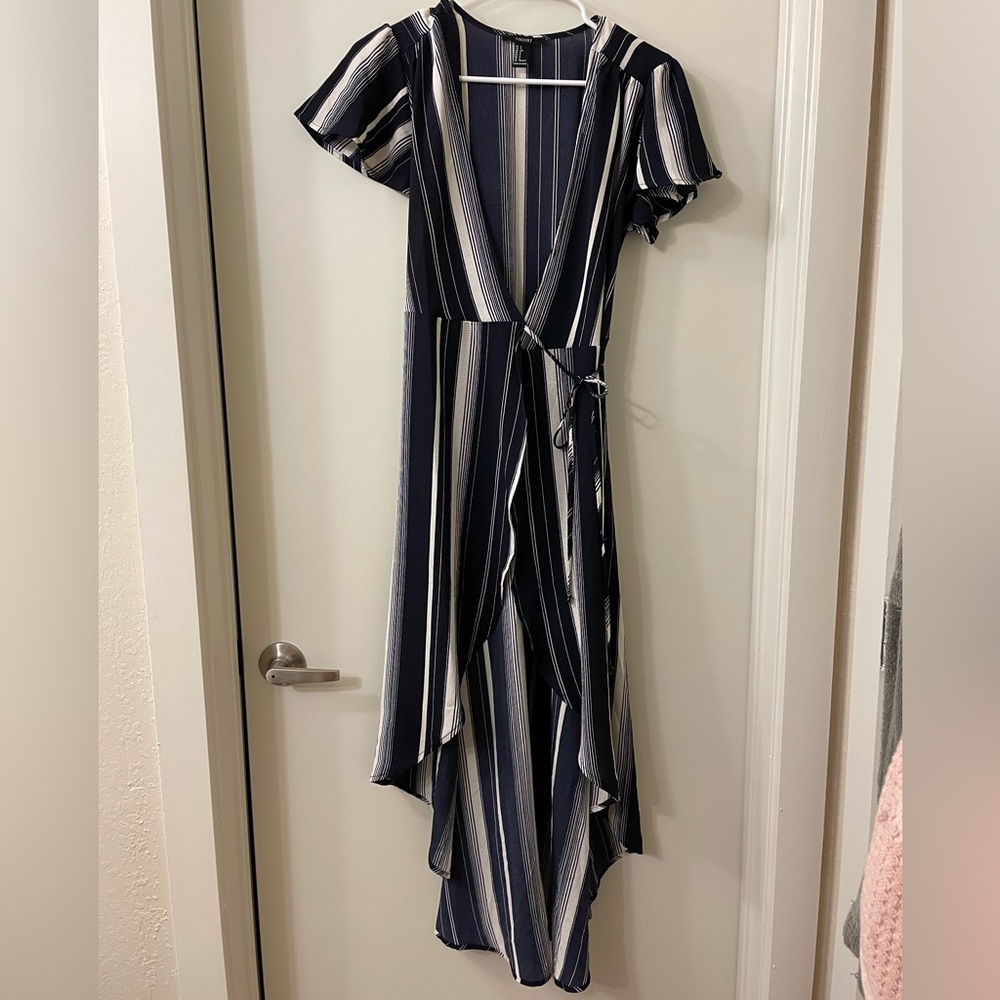 Forever 21 wrap maxi dress